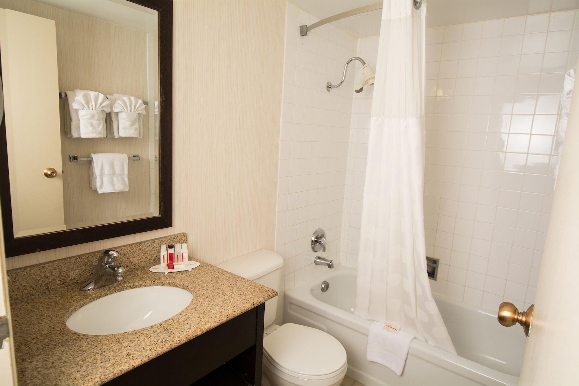 Edmonton Inn And Conference Centre Екстериор снимка
