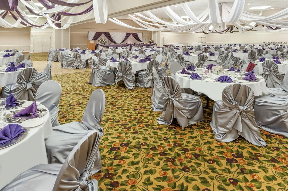 Edmonton Inn And Conference Centre Екстериор снимка