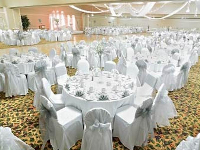 Edmonton Inn And Conference Centre Екстериор снимка