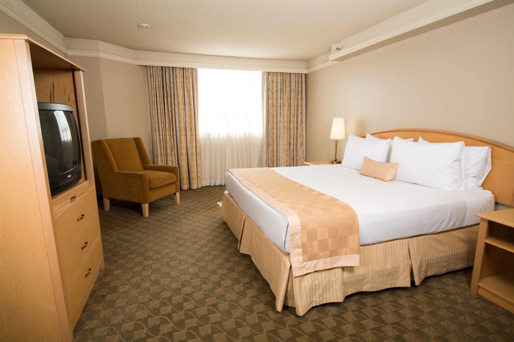 Edmonton Inn And Conference Centre Екстериор снимка